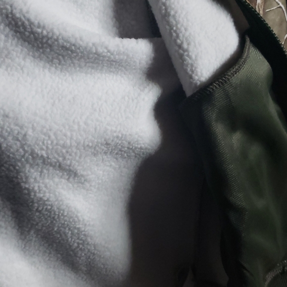 Womens Under Armour Hoodie Jacket Camouflage - Picture 8 of 8